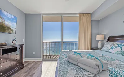 Photo 5 - Tidewater Escape: 1br/2ba Beachfront Condo, Sleeps 6, Gulf Views & Comfort!