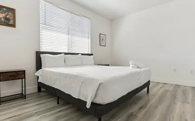 Photo 4 - CozySuites at Zone Westgate