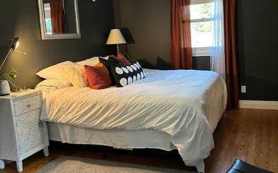 Photo 5 - Luxury Modern Stay - 2000 Sqft