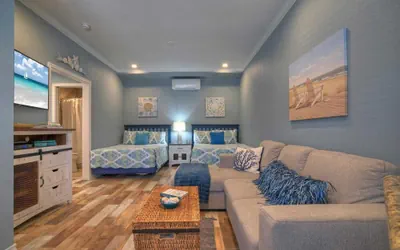 Photo 5 - 2 Units Beach Boardwalk, Pool, Pickleball + Tennis Island Retreat Complex