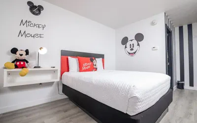 Photo 5 - Mickey Dormitory Room 10 min From Disney