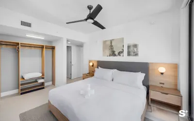 Photo 3 - Contemporary Miami Getaway with Bay View