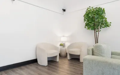 Photo 4 - Bay Ridge ApartHotel