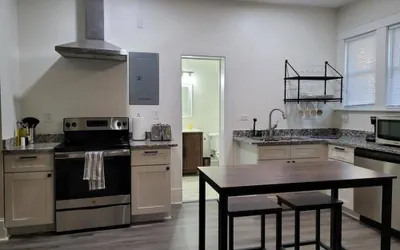 Photo 5 - Walk to Duke Campus 1 Bedroom in Trinity Park