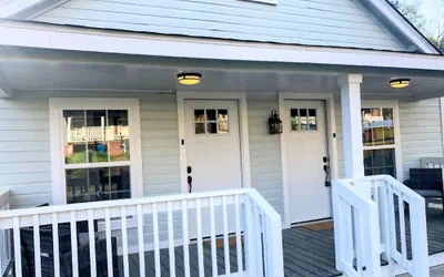 Photo 4 - Lakewood Lyon Park Renovated Cottage Near Duke 26A