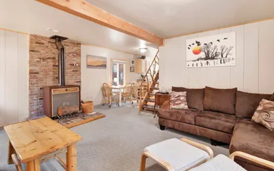 Photo 2 - Cute and Cozy Cottage #2522