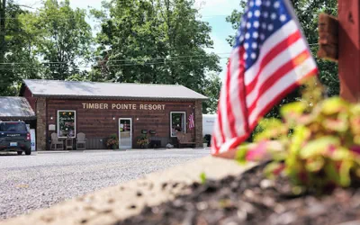 Photo 3 - Timber Pointe Resort