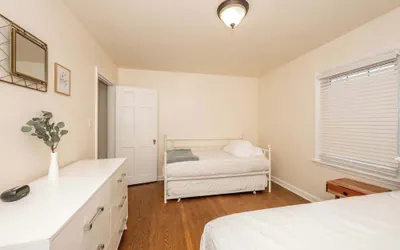 Photo 3 - Kenwood Keys Suites for 12!