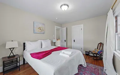 Photo 5 - Tibet Twins Suites For 12!