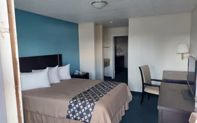 Photo 2 - Vernal Inn