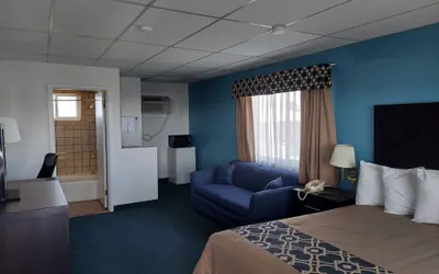 Photo 4 - Vernal Inn
