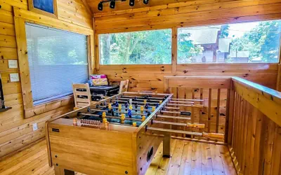 Photo 4 - Cozy Cabin w Game Room hot tub Creek
