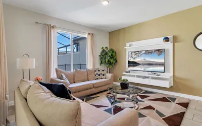 Photo 2 - Amazing 4bdr w Pool Near Disney - 4914