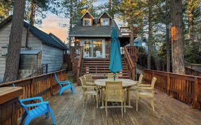 Photo 4 - Lakefront w/ Private Dock, Hot Tub, Large Deck, Views Lakeside on Lagunita