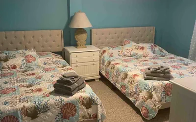 Photo 5 - Oak Island 4BR Retreat