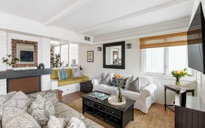 Photo 3 - Unbeatable Beachfront Bliss w/ Ocean Views, Luxe Interiors & Patio Beach Road