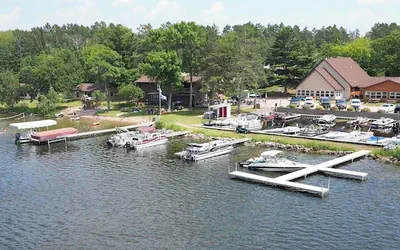 Photo 2 - Sunset Cove Resort