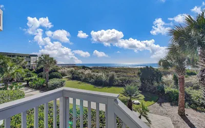 Photo 3 - Beachfront 3bdr Condo w/ Pool & Deck Ocean Views Ocean Blvd #102 by Avantstay