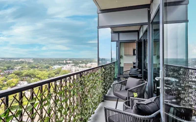 Photo 5 - High-rise Apt Raleigh Free Parking Sunset View 1