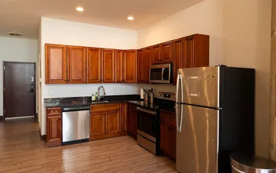 Photo 2 - Sosuite Studio Penthouse w W/d, Gym, On-site Bar