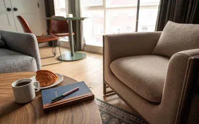 Photo 3 - Sosuite 2BR Apt w W D Newly Renovated