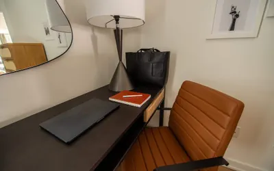 Photo 4 - Sosuite 2BR Apt w W D Newly Renovated