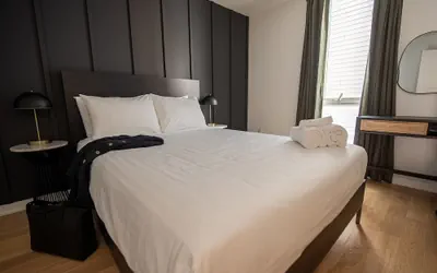 Photo 2 - Sosuite 2BR Apt w W D Newly Renovated