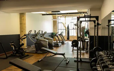 Photo 5 - Sosuite 2BR Apt w W/d, Gym, On-site Restaurant