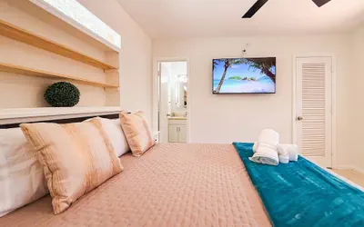 Photo 5 - Waterfront Florida Vibes and Views - King Bed
