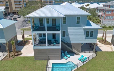 Photo 2 - Azure Horizon Beachfront Charm in Gulf Shores