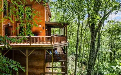 Photo 5 - Eagle Nest Lodge Hot Tubs Mountain Views