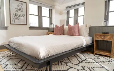 Photo 3 - Luxury Multi-unit Historic Building Near Downtown