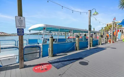Photo 2 - Emerald Grande W928