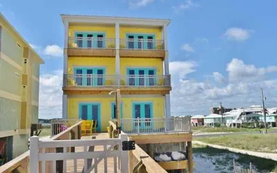 Photo 2 - Beachfront 8bedrooms Lemonshello