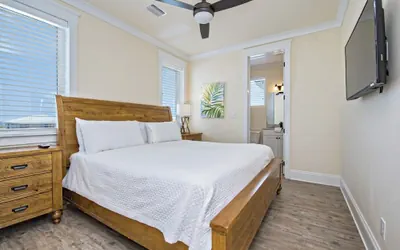 Photo 5 - Beachfront 9bed Easybreezy East