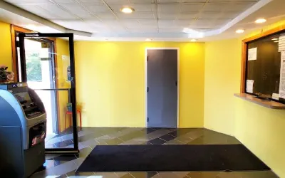 Photo 2 - The Best Way Inn