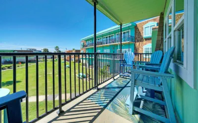 Photo 5 - 2 Condos Beach Access, 2 Pools, Pickleball & Tennis Island Retreat Complex