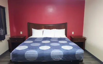 Photo 4 - Washington Motel
