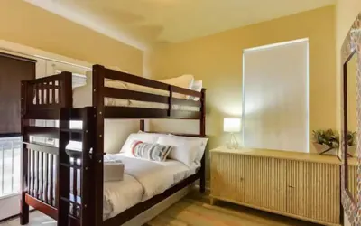 Photo 2 - Single Malt Manor Downtown Austin