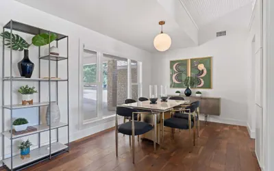 Photo 2 - Luxurious Modern Retreat With Private Pool Patio
