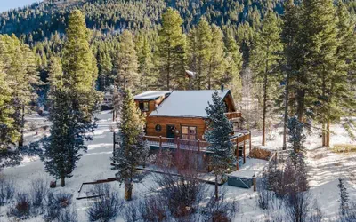 Photo 2 - Private Luxurious Cabin w spa Near Breckenridge