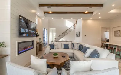 Photo 2 - Stunning Vanderbilt Beach House With Heated Pool