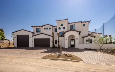 Photo 2 - Vanderpump Rules Lake Havasu Luxury Villa w Pool
