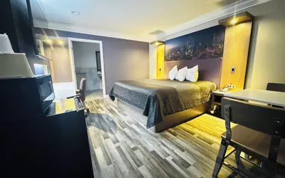 Photo 5 - Paradise Inn