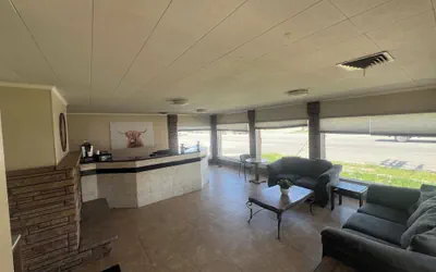 Photo 2 - Mac's Motel