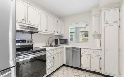 Photo 5 - Bay Harbor Sunset Apt 3C