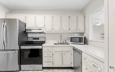 Photo 4 - Bay Harbor Sunset Apt 3C
