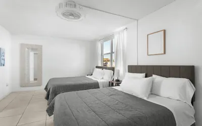 Photo 2 - Bay Harbor Sunset Apt 4A