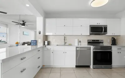 Photo 5 - Bay Harbor Sunset Apt 4A