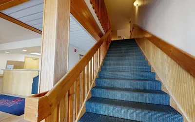 Photo 4 - Western Executive Inn